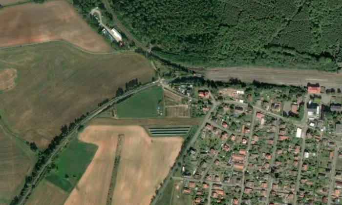 Husův sbor v Lužné – letecký pohled
