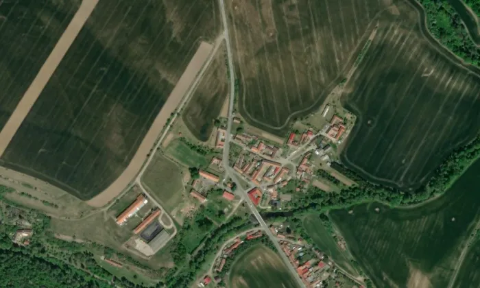 kaple Nanebevzetí Panny Marie (Vevčice) – letecký pohled
