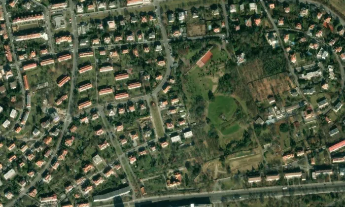 Kaple Nejsvětější Trojice (Dejvice) – letecký pohled