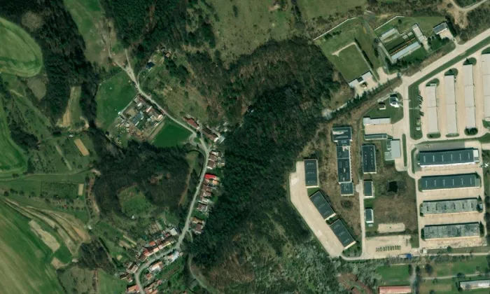 kaple svatého Cyrila a Metoděje (Hamiltony) – letecký pohled