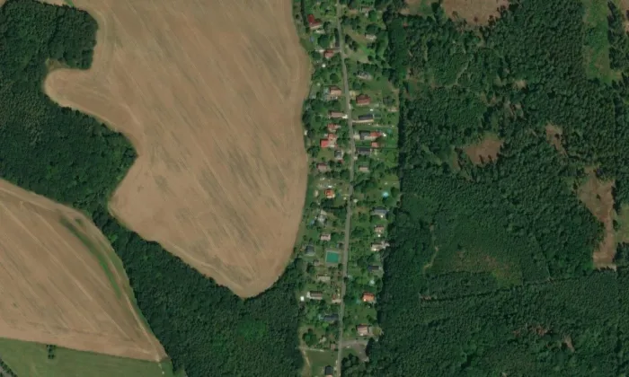 kaple svatého Josefa Kalasanského (Lasvice) – letecký pohled