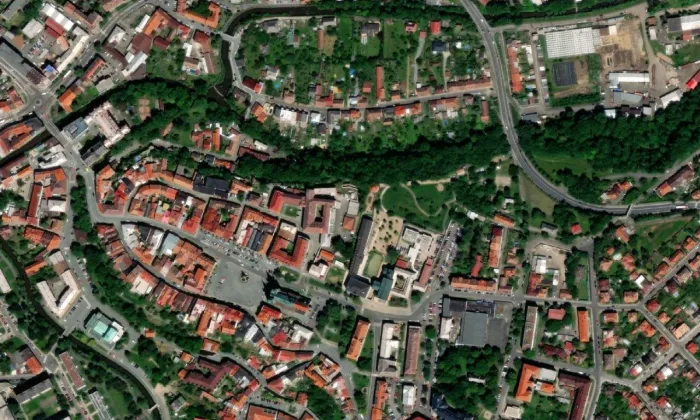kapucínský klášter v Chrudimi – letecký pohled