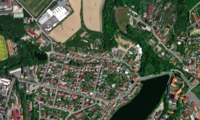 Klešter – letecký pohled