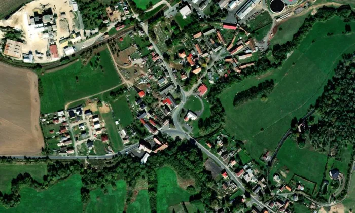 Kostel Archanděla Michaela (Meclov) – letecký pohled