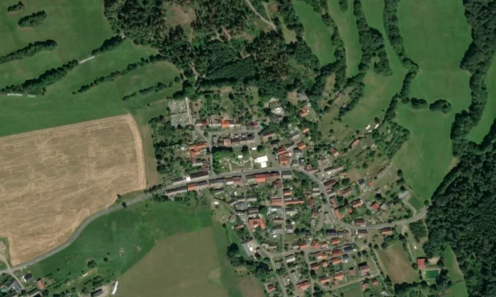 kostel Jména Panny Marie (Hory Matky Boží) – letecký pohled