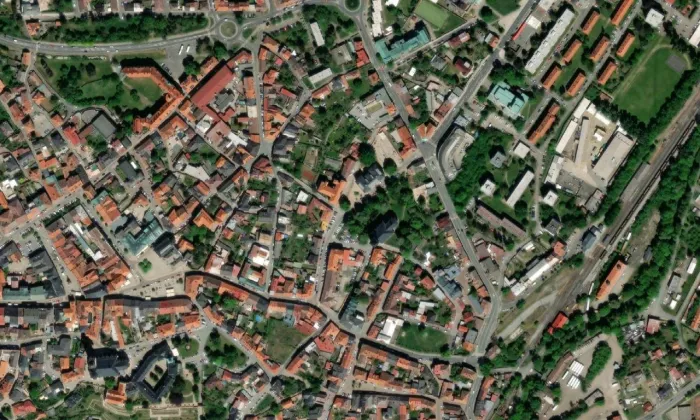 kostel Matky Boží Na Náměti – letecký pohled