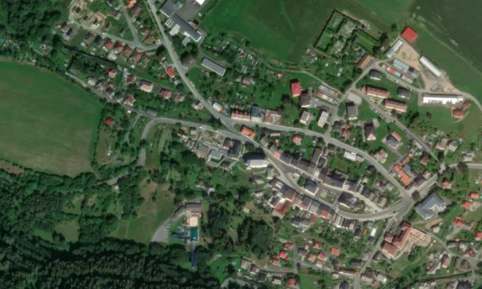 Kostel Nanebevzetí Panny Marie (Štíty) – letecký pohled