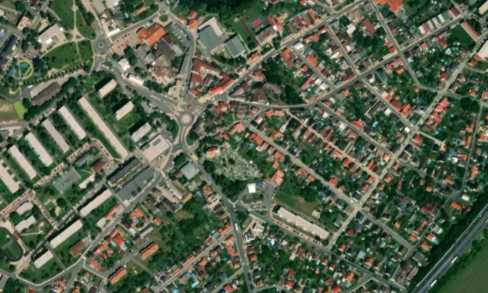 kostel Nanebevzetí Panny Marie (Benátky nad Jizerou II) – letecký pohled