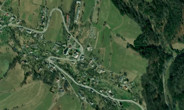 Kostel Nanebevzetí Panny Marie (Jakubovice) – letecký pohled