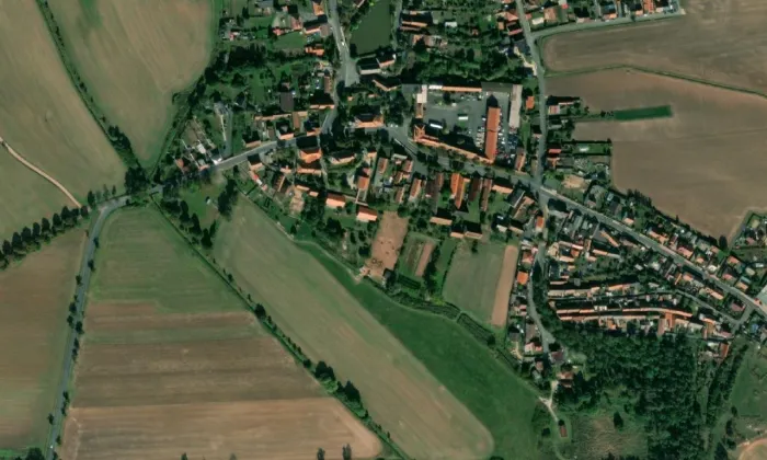 Kostel Nanebevzetí Panny Marie (Lišany) – letecký pohled