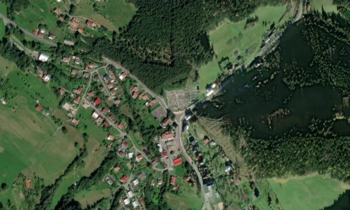 Kostel Nanebevzetí Panny Marie (Valašská Bystřice) – letecký pohled