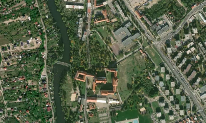Kostel Nanebevzetí Panny Marie a svatého Václava (Znojmo) – letecký pohled