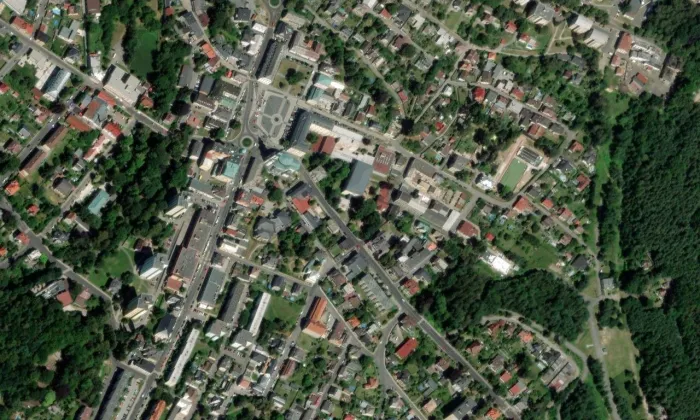 Kostel Nanebevzetí Panny Marie v Novém Boru – letecký pohled