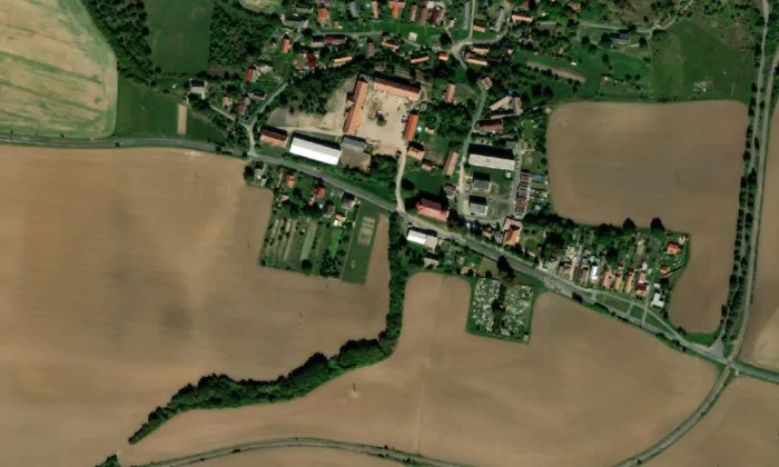 Kostel Narození Panny Marie (Osenice) – letecký pohled
