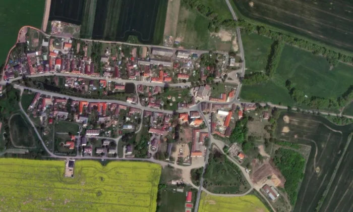 kostel Narození svatého Jana Křtitele (Desná) – letecký pohled