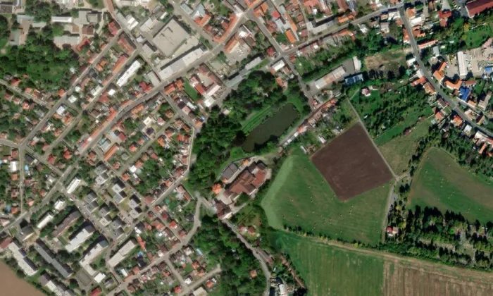 Kostel Nejsvětější Trojice (Český Brod) – letecký pohled