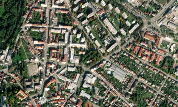 kostel Nejsvětější Trojice (Jindřichův Hradec II) – letecký pohled