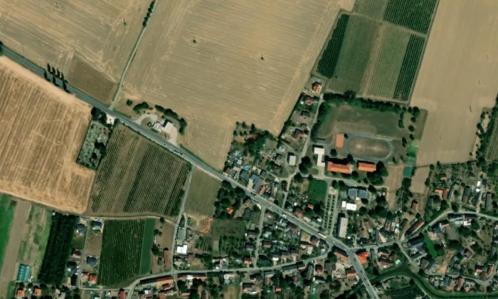 Kostel Nejsvětější Trojice (Ostroměř) – letecký pohled