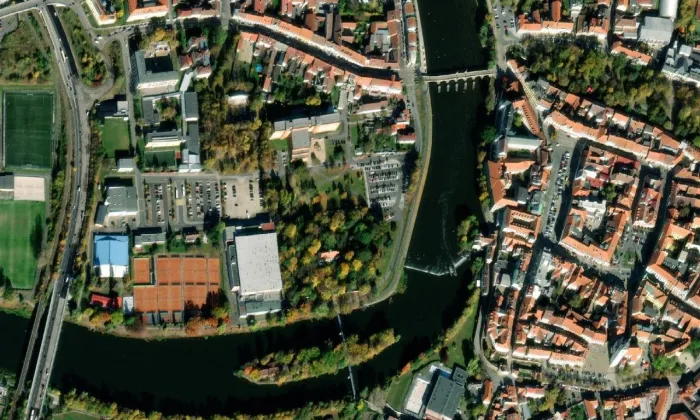 Kostel Nejsvětější Trojice (Pražské Předměstí) – letecký pohled