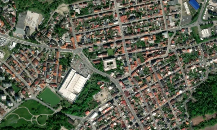 Kostel Nejsvětějšího Srdce Ježíšova v Kročehlavech – letecký pohled