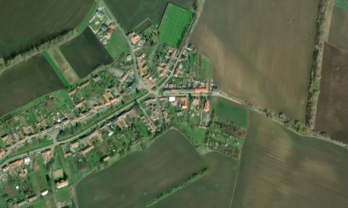 kostel Nejsvětějšího Srdce Páně (Lysovice) – letecký pohled
