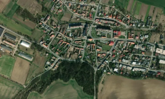 kostel Neposkvrněného početí Panny Marie (Prace) – letecký pohled