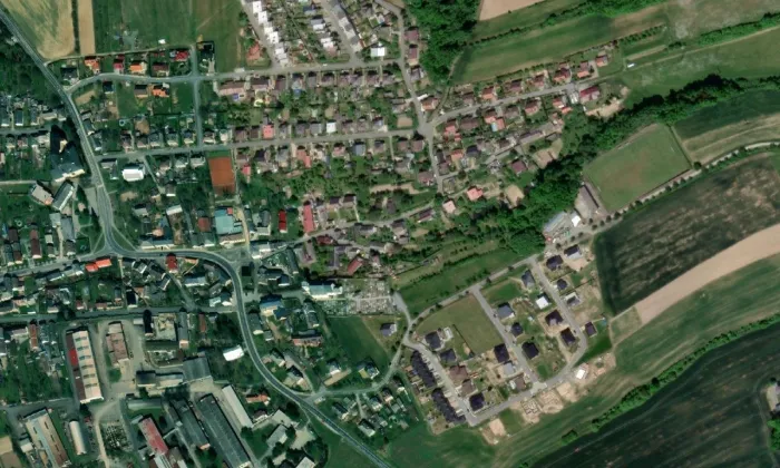 Kostel Povýšení svatého Kříže (Dubicko) – letecký pohled
