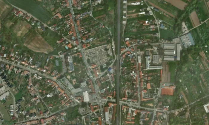 kostel Povýšení svatého Kříže (Rajhrad) – letecký pohled