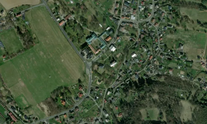 Kostel svaté Kateřiny Alexandrijské (Sloup v Čechách) – letecký pohled