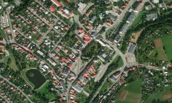 Kostel svaté Kunhuty (Nové Město na Moravě) – letecký pohled