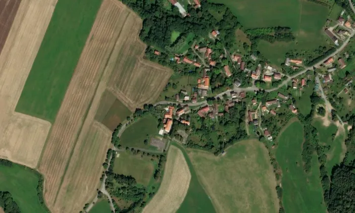 Kostel svaté Markéty (Ouběnice) – letecký pohled