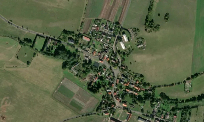 Kostel svaté Notburgy – letecký pohled