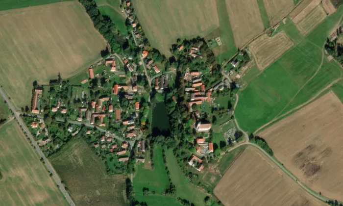 Kostel svatých Petra a Pavla (Borovnice) – letecký pohled