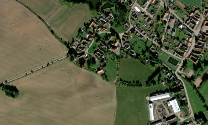 kostel svatých Petra a Pavla (Volfířov) – letecký pohled
