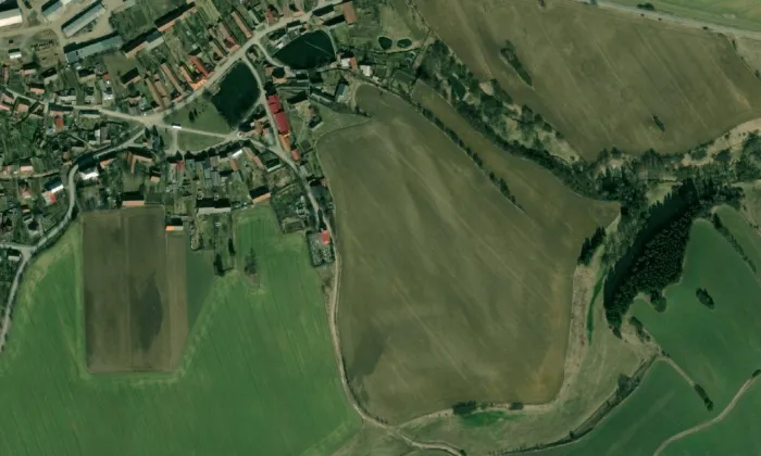 kostel svatého Antonína Paduánského (Panská Lhota) – letecký pohled