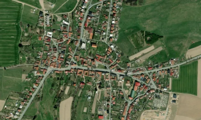 kostel svatého Bartoloměje (Žďárná) – letecký pohled