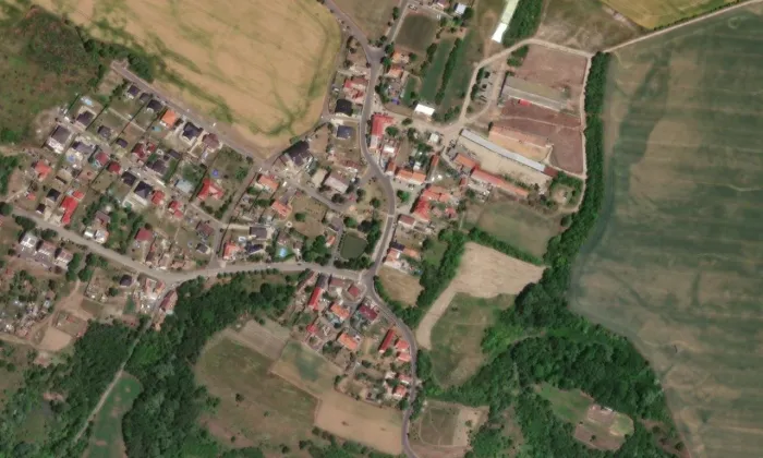 Kostel svatého Bartoloměje (Hrušovany) – letecký pohled