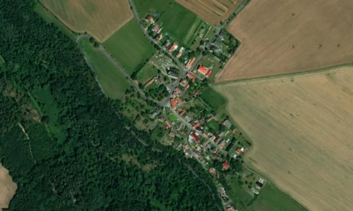 Kostel svatého Františka z Assisi (Kováň) – letecký pohled