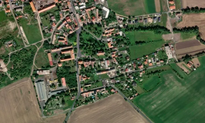 Kostel svatého Jakuba apoštola v Cítolibech – letecký pohled