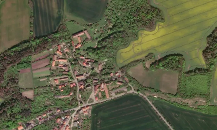 Kostel svatého Jakuba Většího (Želenice) – letecký pohled