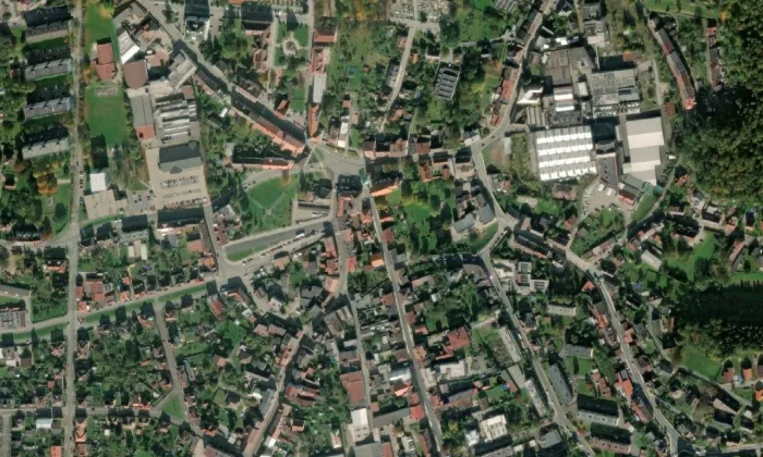 Kostel svatého Jakuba Většího (Červený Kostelec) – letecký pohled