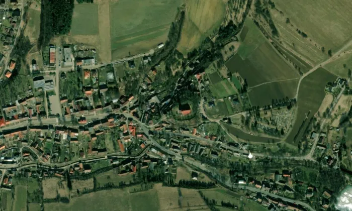 kostel svatého Jakuba Většího (Kamenice) – letecký pohled