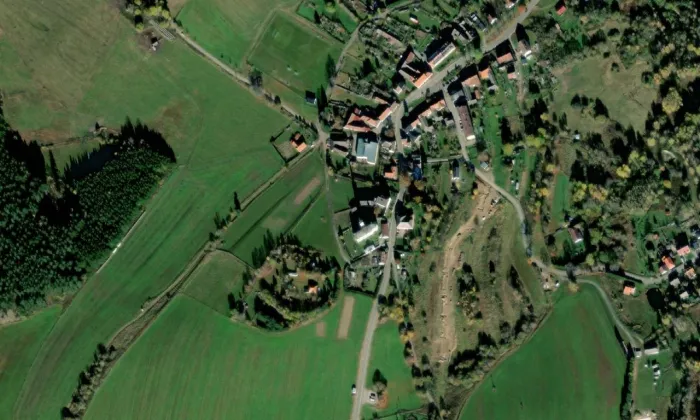 Kostel svatého Jakuba Většího (Světlík) – letecký pohled