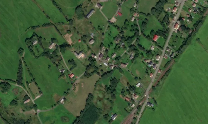 kostel svatého Jana Nepomuckého (Královec) – letecký pohled