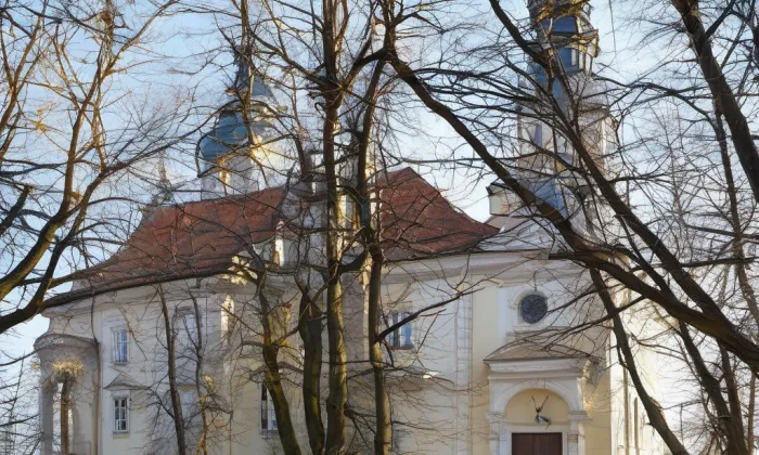 Kostel svatého Jana Nepomuckého (Velká Chuchle) – historical
