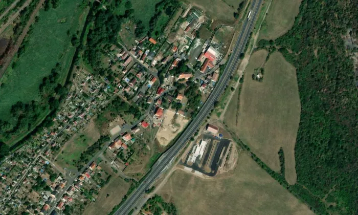 Kostel svatého Jiří (České Zlatníky) – letecký pohled