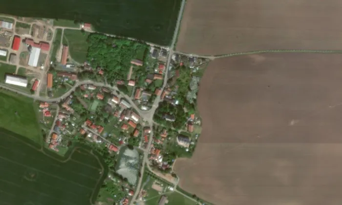Kostel svatého Jiří (Lošany) – letecký pohled