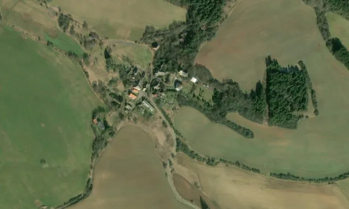 Kostel svatého Jiří (Luková) – letecký pohled