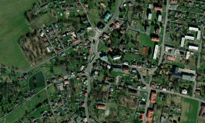 Kostel svatého Jiří (Starý Jiříkov) – letecký pohled