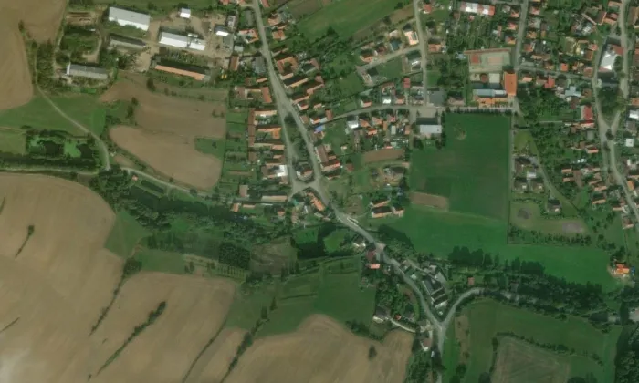kostel svatého Jiljí (Dolní Bory) – letecký pohled